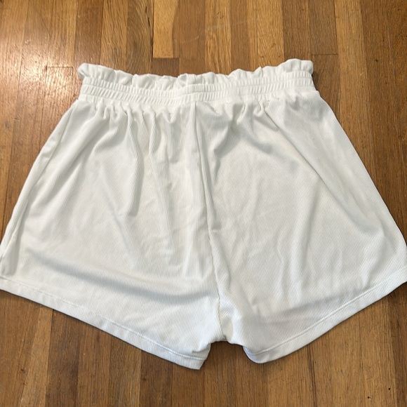 *last chance* Zaful | Women’s white sports shorts - Picture 13 of 16
